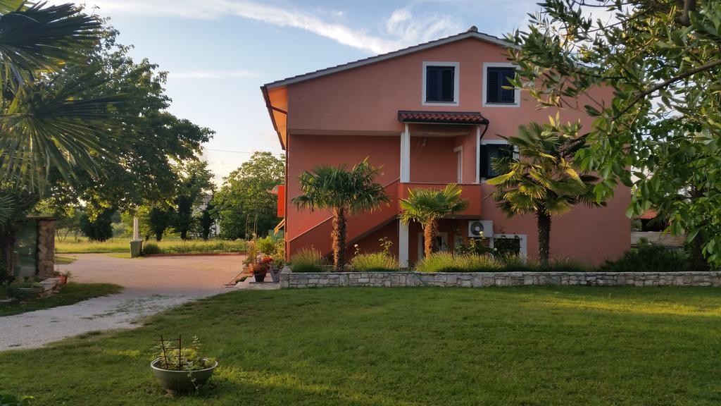 Apartments Davor Umag Exterior photo